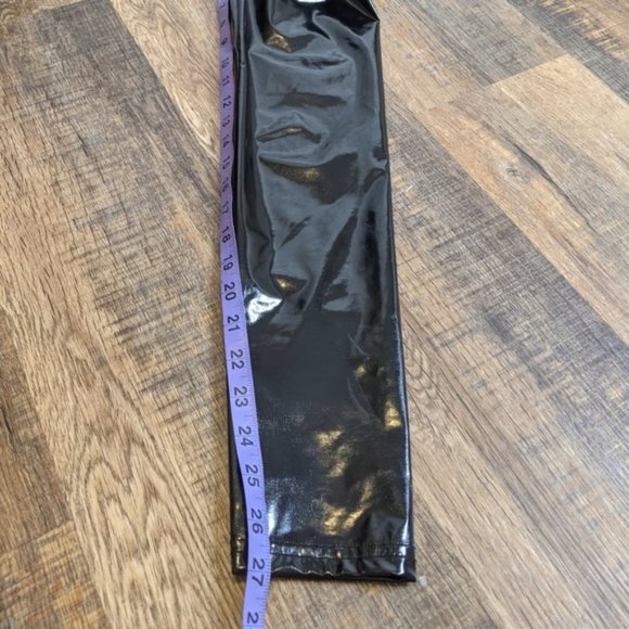 Aritzia Wilfred Daria Shiney Black Faux Leather Vegan Legging Pants - Picture 6 of 8